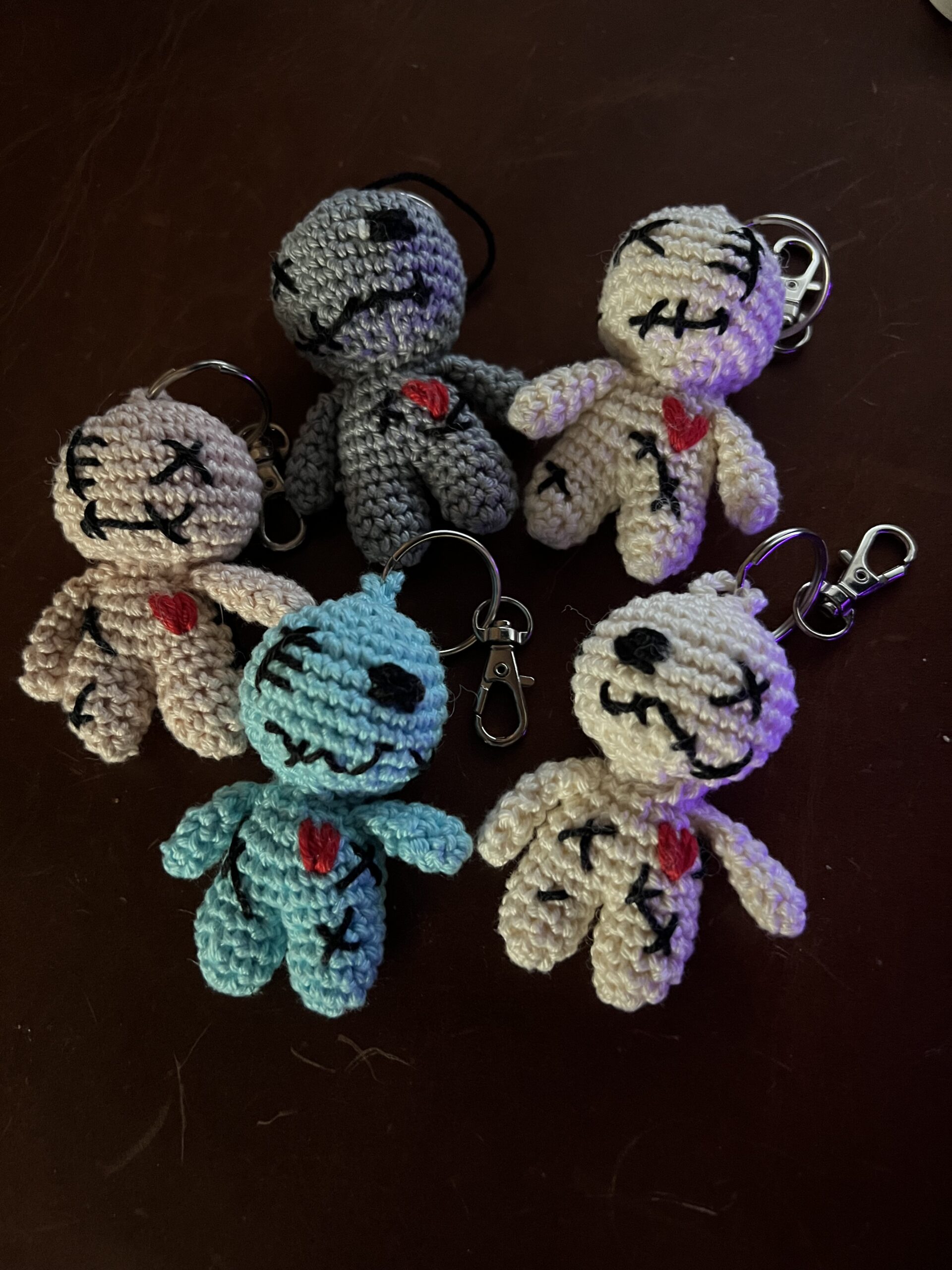 Voodoo Puppe Anhänger – handgemacht